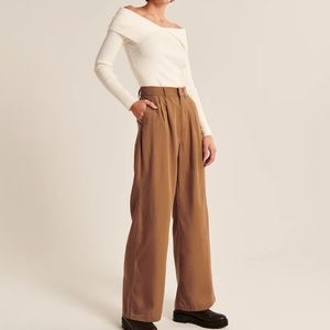 Abecrombie & Fitch Wide Leg Pants
